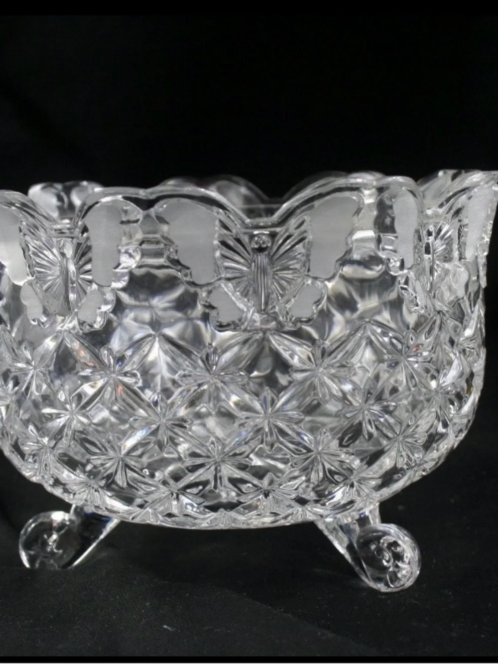 Hofbauer Papillon Crystal Bowl: Frosted Butterfly Rim, 3 Scroll Feet